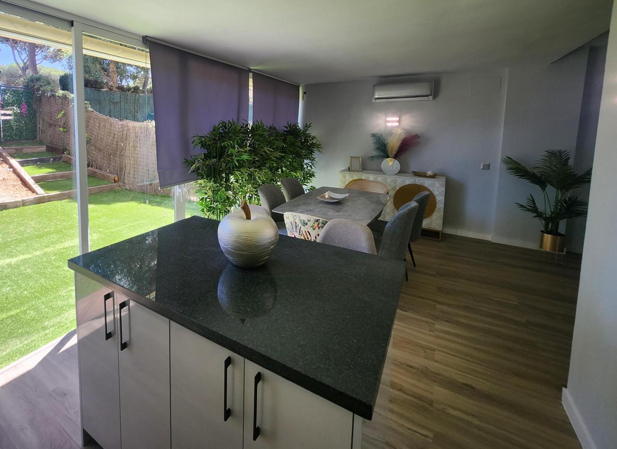 Ansa Beach Apartment - Cabopino, Marbella - Garden Level ภายนอก รูปภาพ